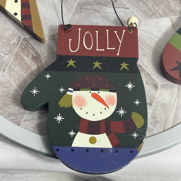 Set of 4 Wooden Christmas Ornaments Folk Art Snowman JOY Jolly Primitive Rustic - Picture 5 of 10